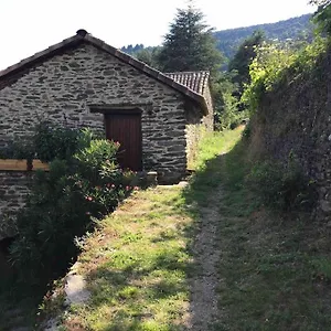 maison-rurale-au-coeur-des-cevennes-ardechoises.hotels-rhonealpes.com/