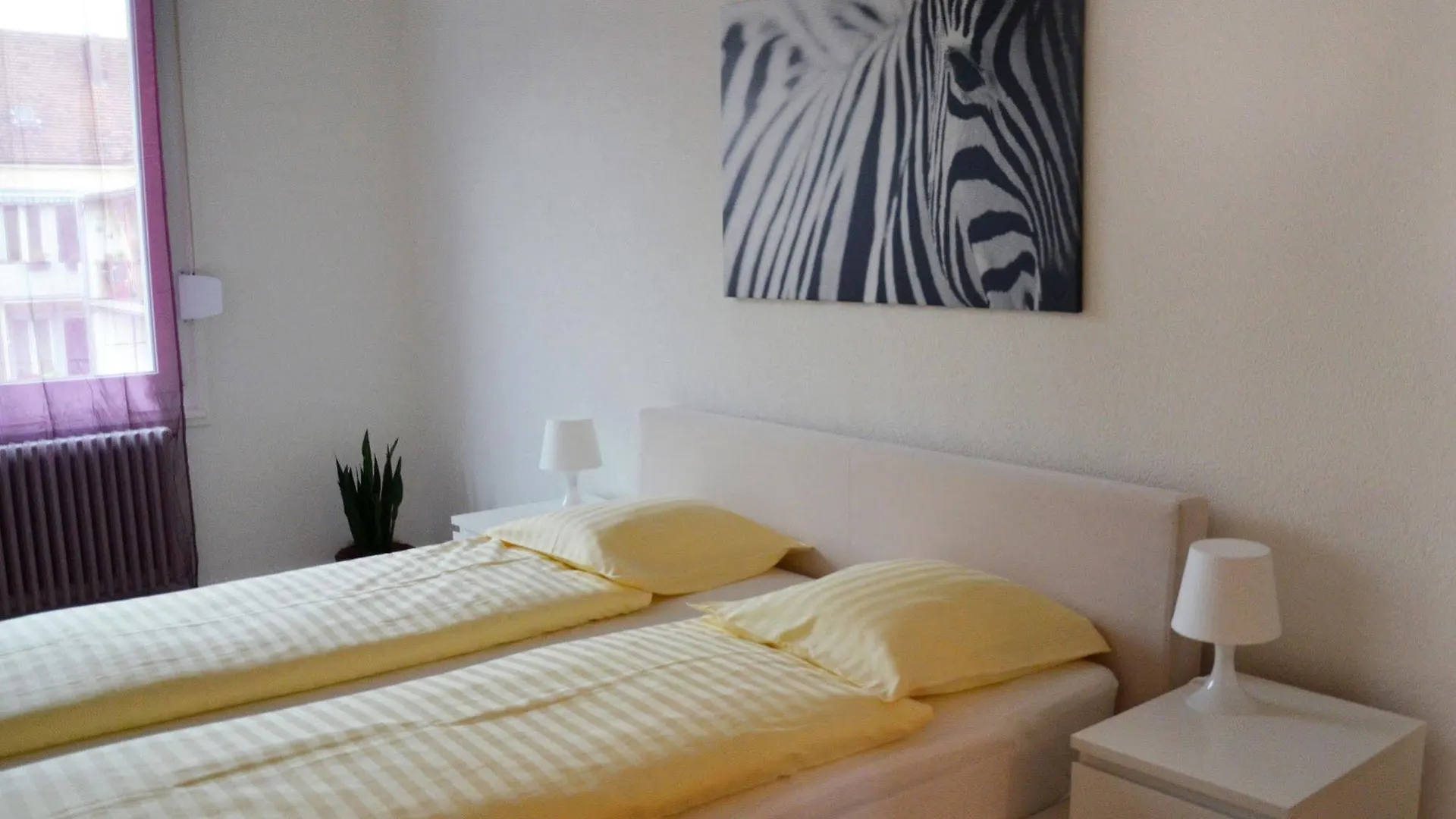 Apartamento Rent A Home Landskronstrasse - Self Check-In Basilea